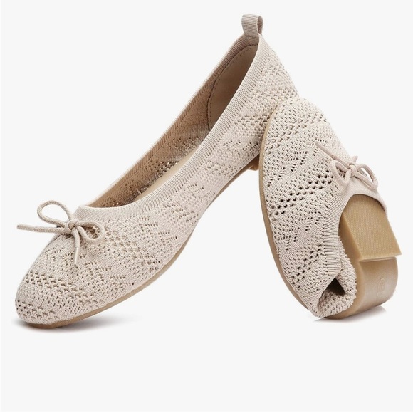 NIB Women’s Ballet Flats, Stretchy, Foldable, Beige Knit, Sz 9 - Picture 1 of 9